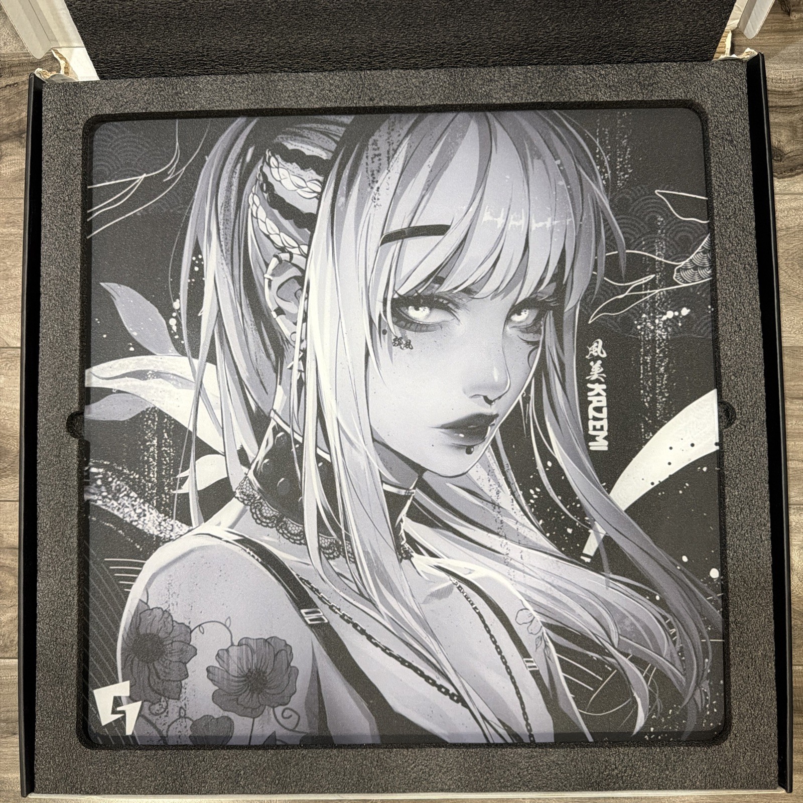 Used GLSSWRKS Kazemi Premium Glass Mousepad Dark 500x500mm Japan Limited EX