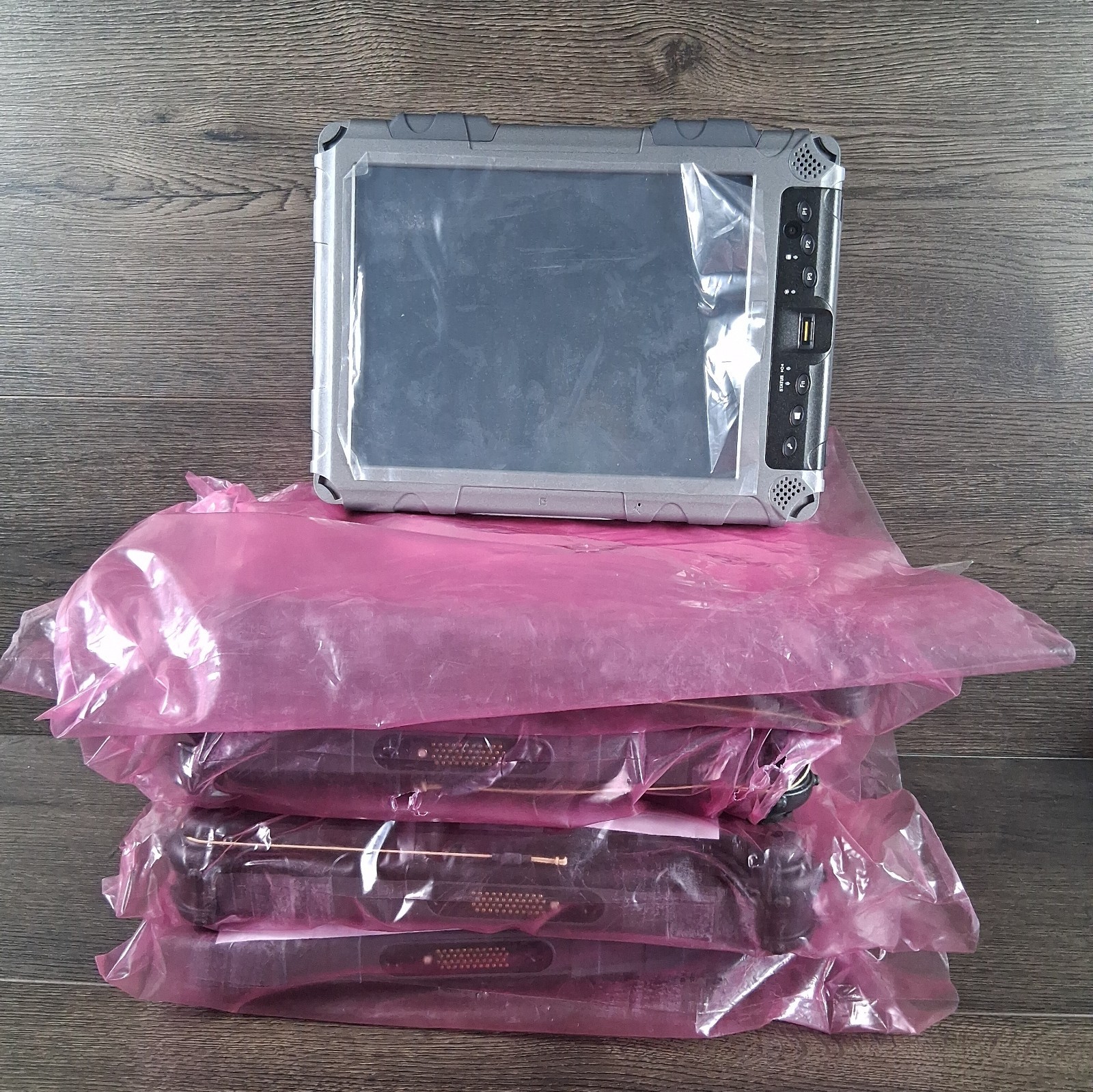 Xplore Technologies Rugged Tablet iX104X FOR PARTS OR REPAIR Lot Of 5