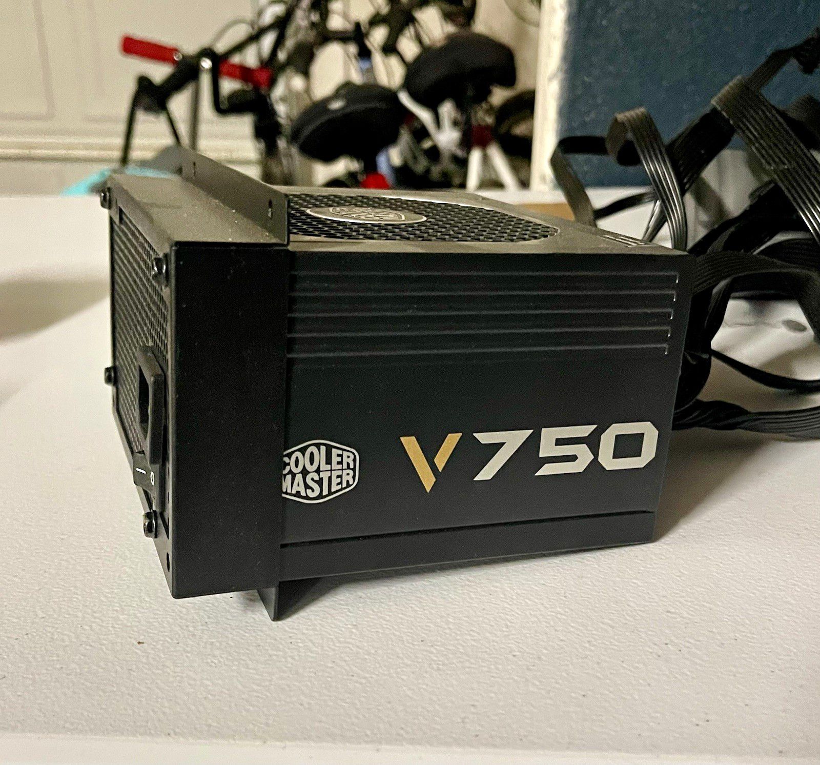 Cooler Master V750 750W ATX Fully Modular 80 PLUS Gold