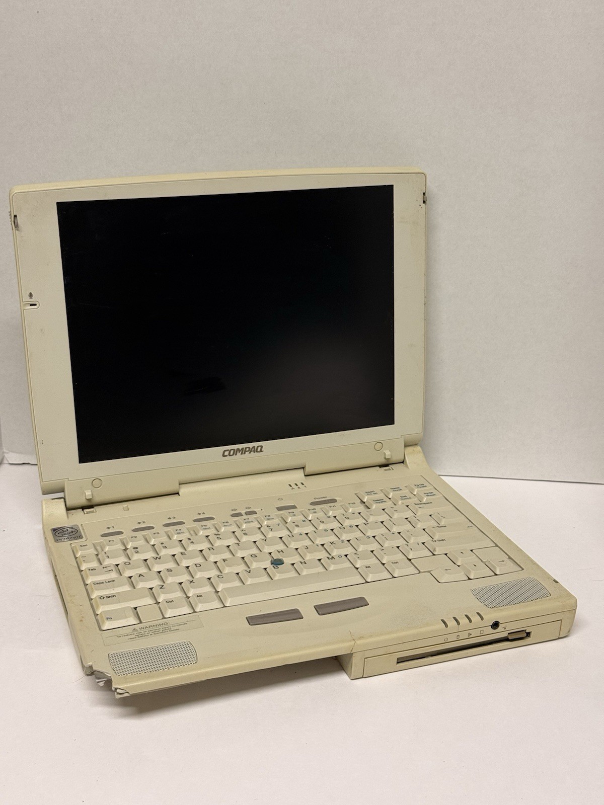 Compaq Armada 7350MT - NOT WORKING - PARTS ONLY