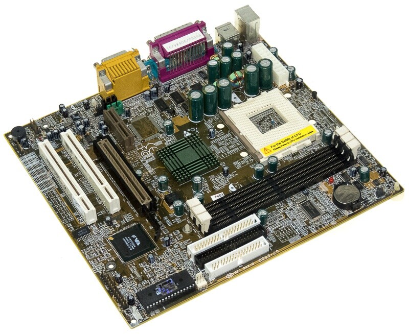 Mainboard Biostar M7VKA Ver:1 S.462 Sdram Agp Pci Amr Matx
