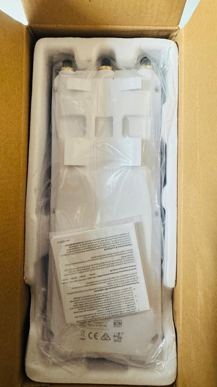 Ubiquiti RP-5AC-GEN2 airMAX Rocket Prism 5AC