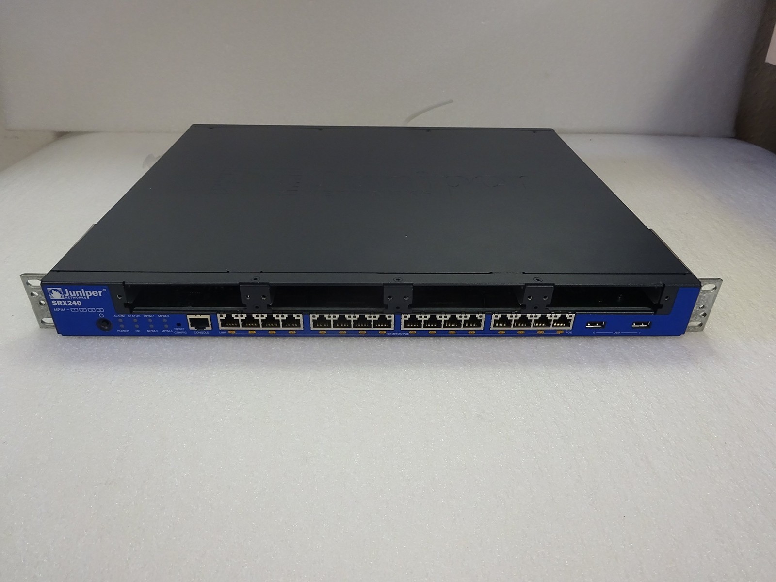 Juniper SRX240 Service Gateway