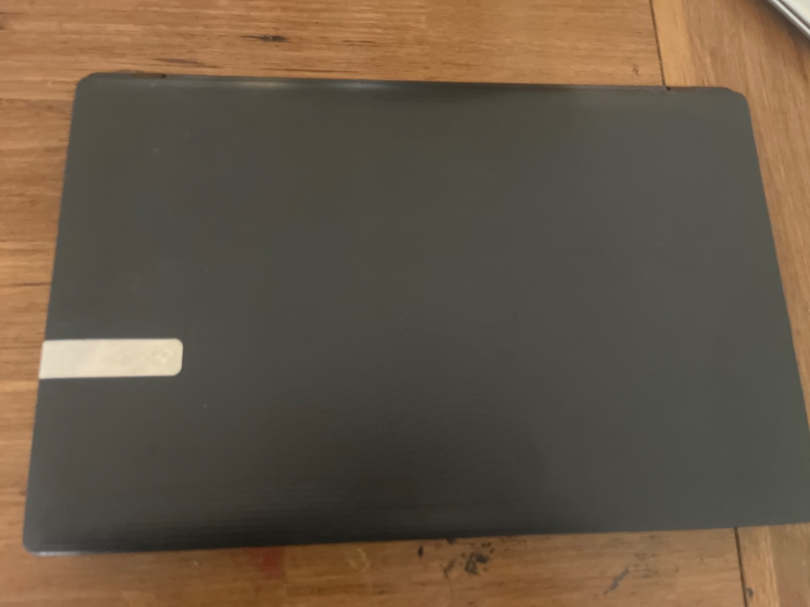 Black gateway laptop windows 7 360 gigabytes great condition comes with ssd card