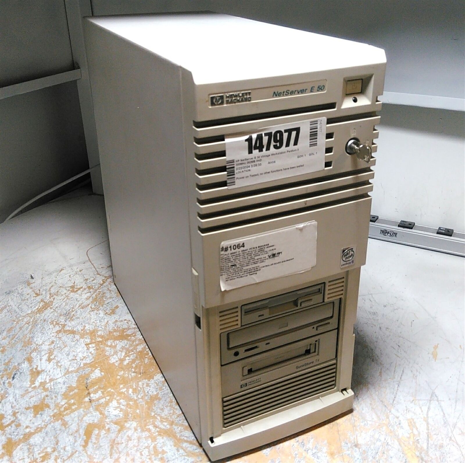 HP NetServer E 50 Vintage Workstation Pentium II 300MHz 256MB 0HD 3x ISA