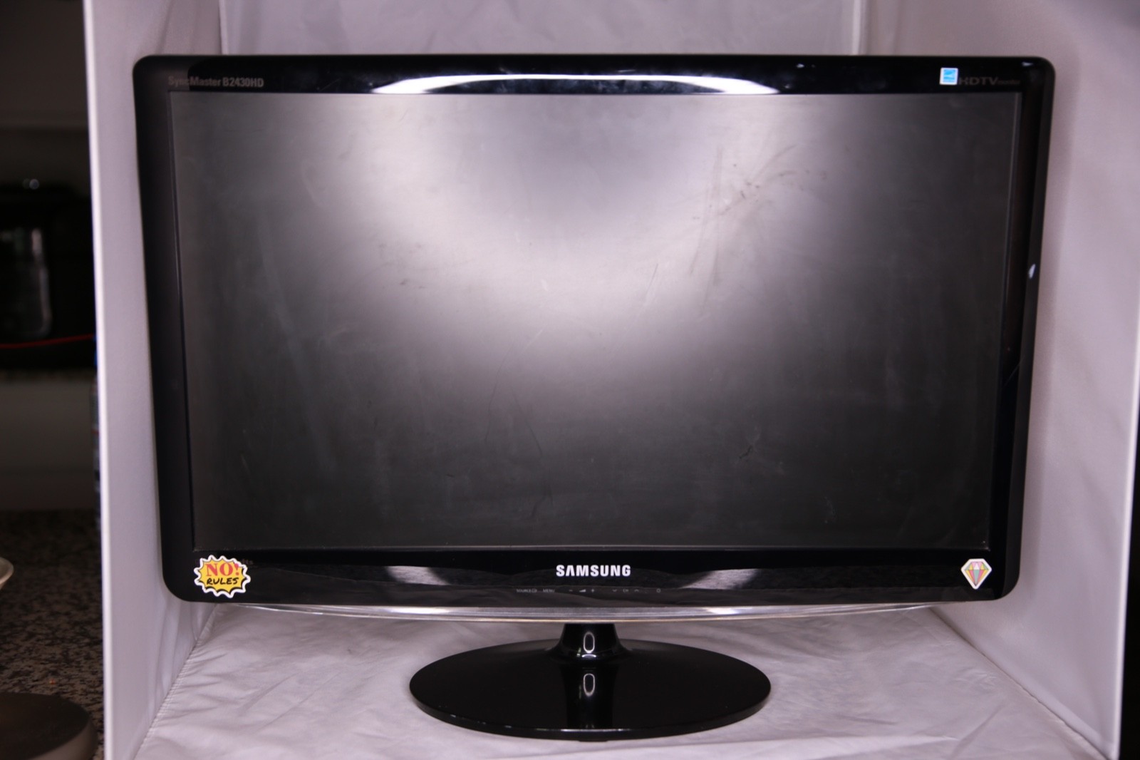 Samsung SyncMaster 22-inch Monitor B2230HD