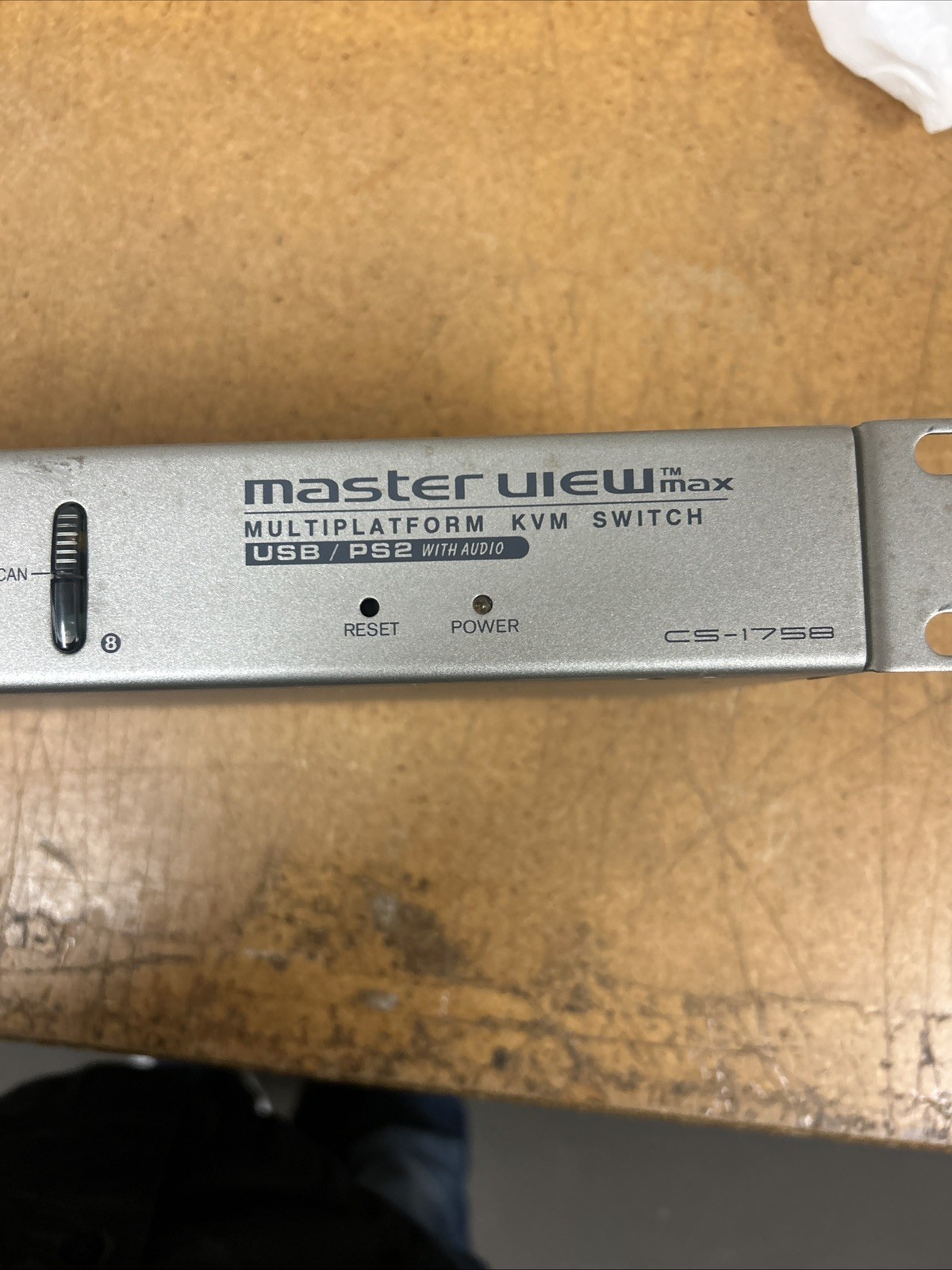 Aten MasterView CS-1758 8 Port USB & PS/2 KVM Switch