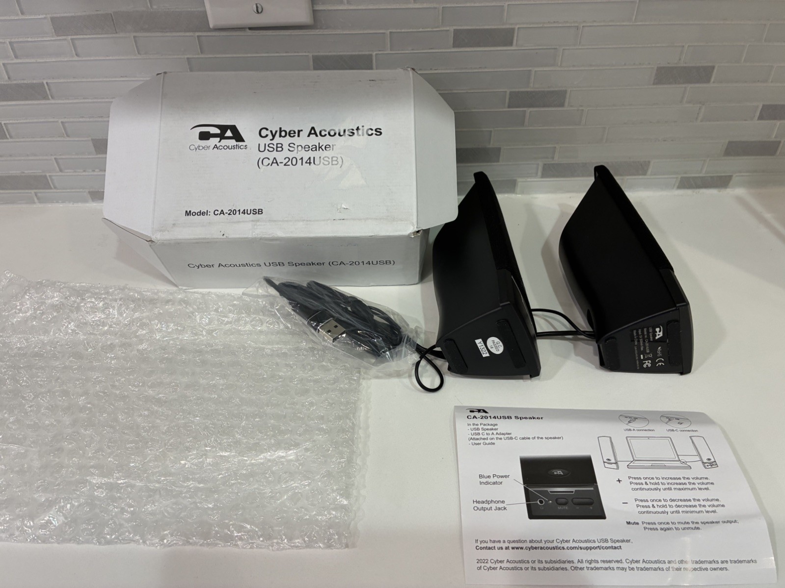 NEW_Cyber Acoustics CA-2014USB 2.0 Multimedia Desktop Computer Multicolor 