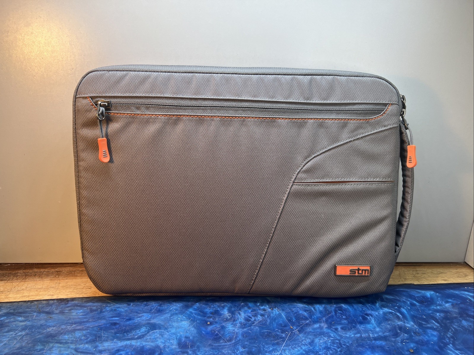 Genuine STM Laptop Bag Tablet Messenger Bag with strap Gray New