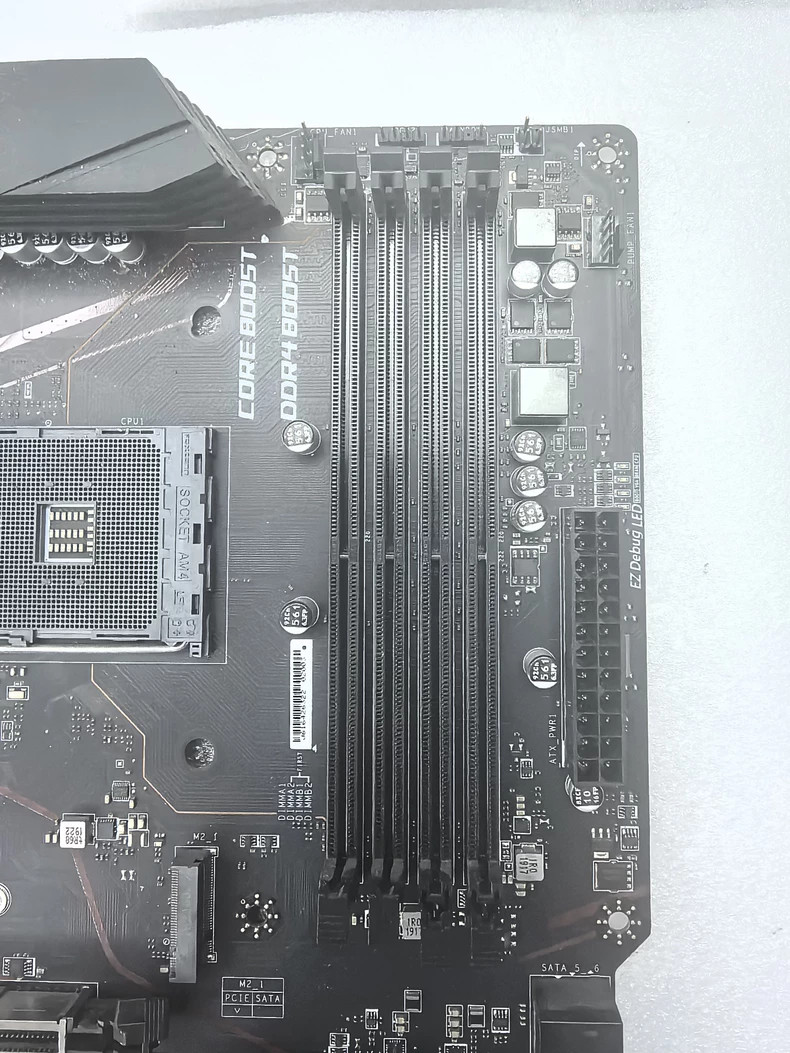 MSI MPG X570 GAMING PLUS AMD AM4 SATA 6Gb/s M.2 USB 3.2 Gen 2 ATX Motherboard