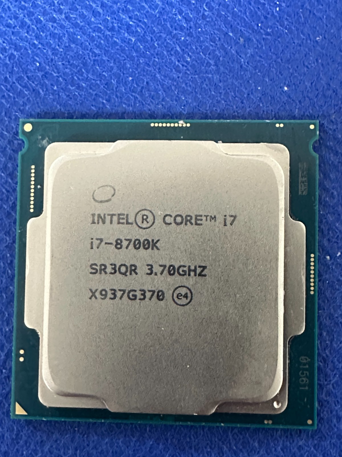 Intel Core i7-8700K 3.70GHz 6-Core LGA1151 Desktop CPU Processor SR3QR