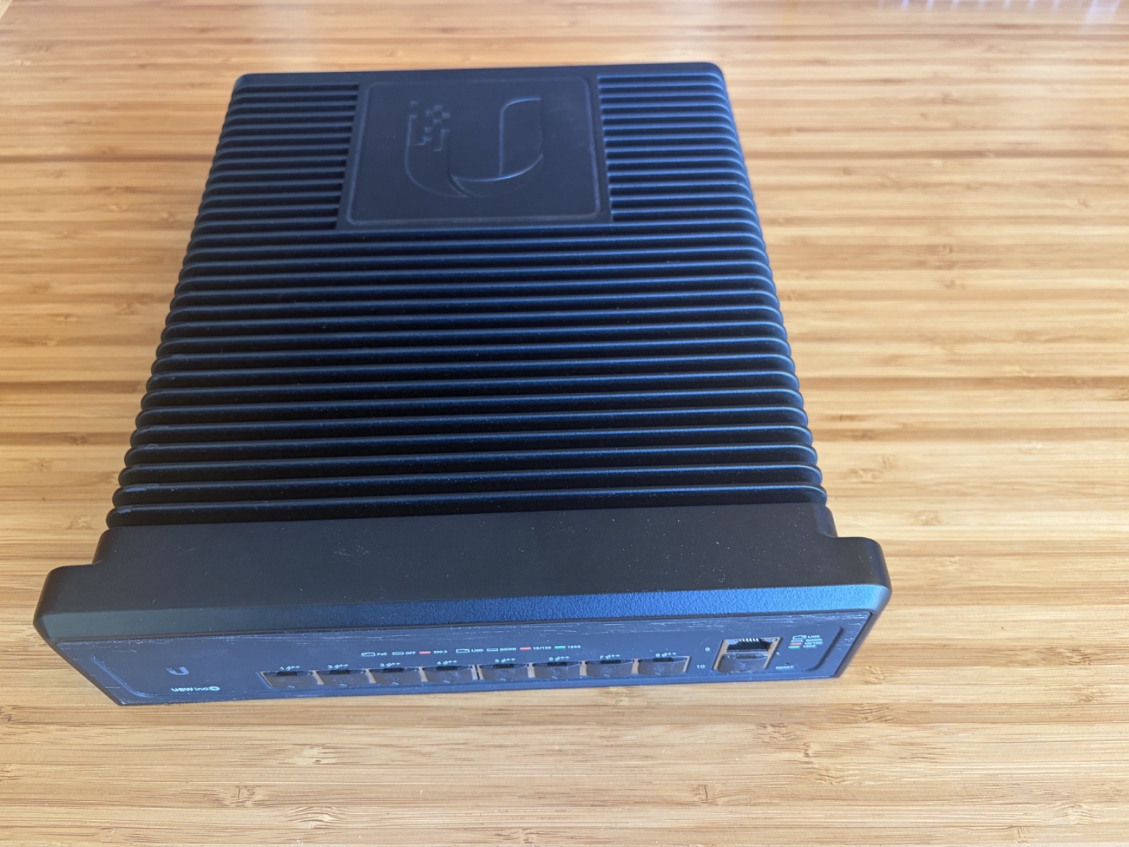 Ubiquiti Networks UniFi USW 10 Ports Industrial Switch
