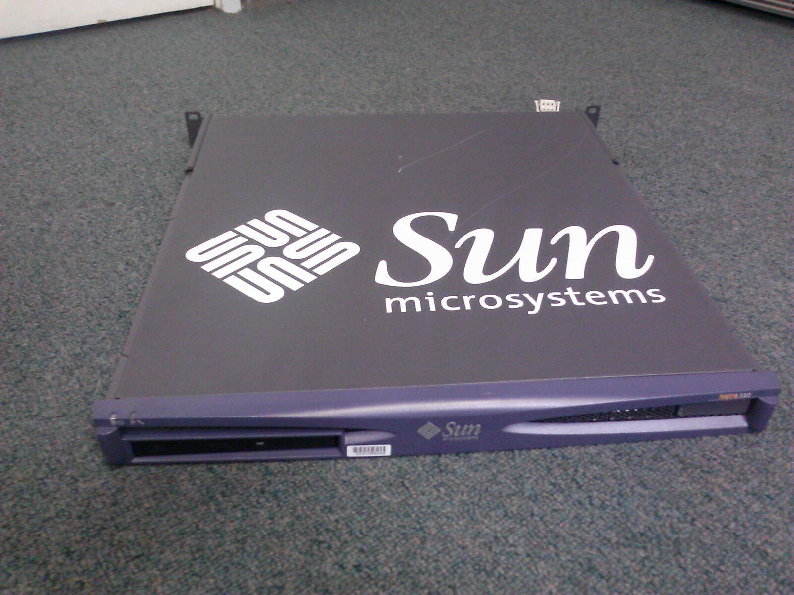SUN Microsystems Netra120 Server (E-4)