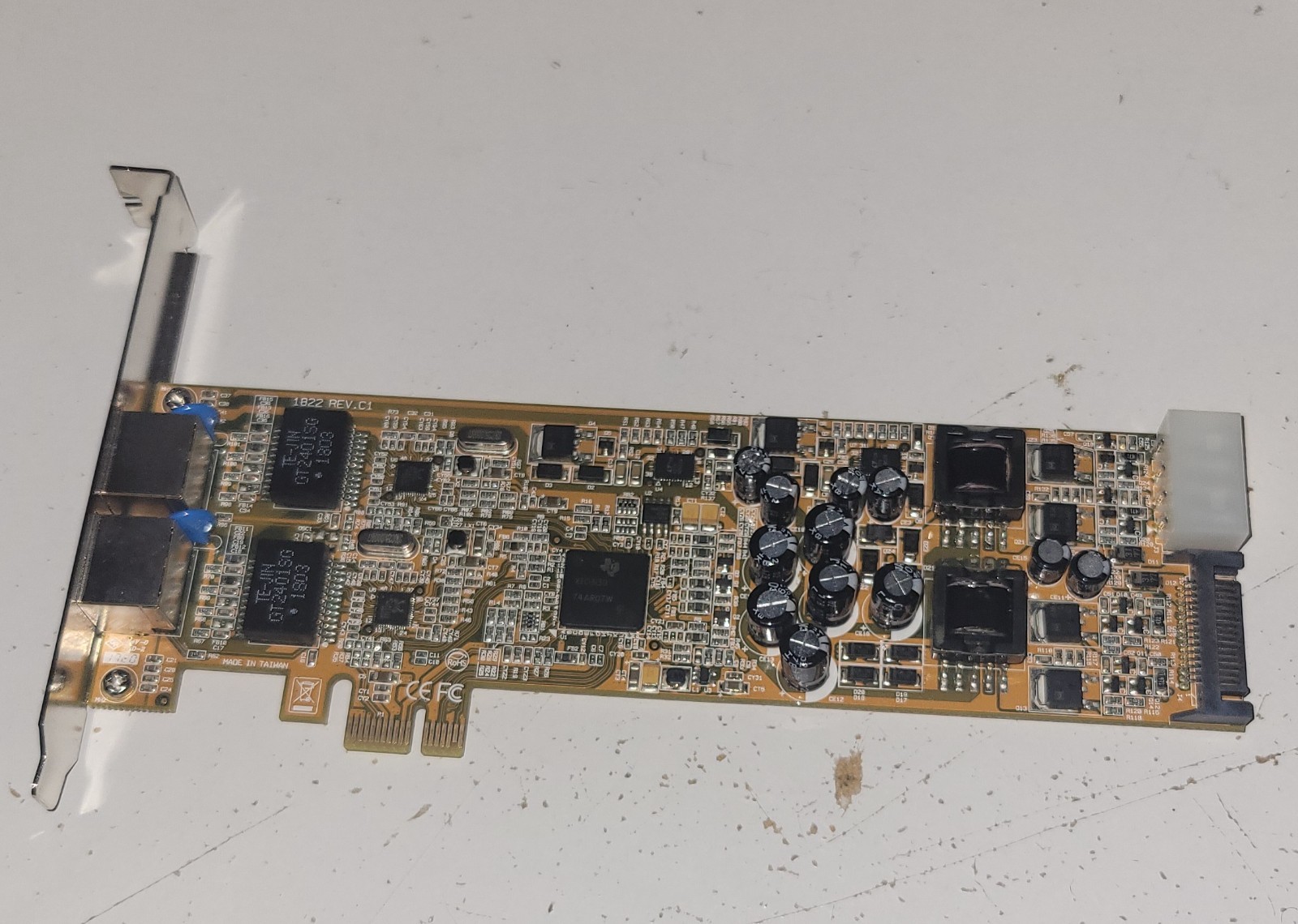 StarTech ST2000PEXPSE 2 Port Gigabit Ethernet RJ45 PCIe x1 LowPro Card + PoE PSE