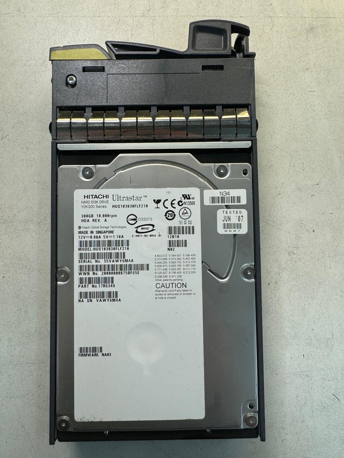 HITACHI HUS103030FLF210 17R6349 300GB 10K RPM 16 MB Fibre Channel 2Gbps 3.5"
