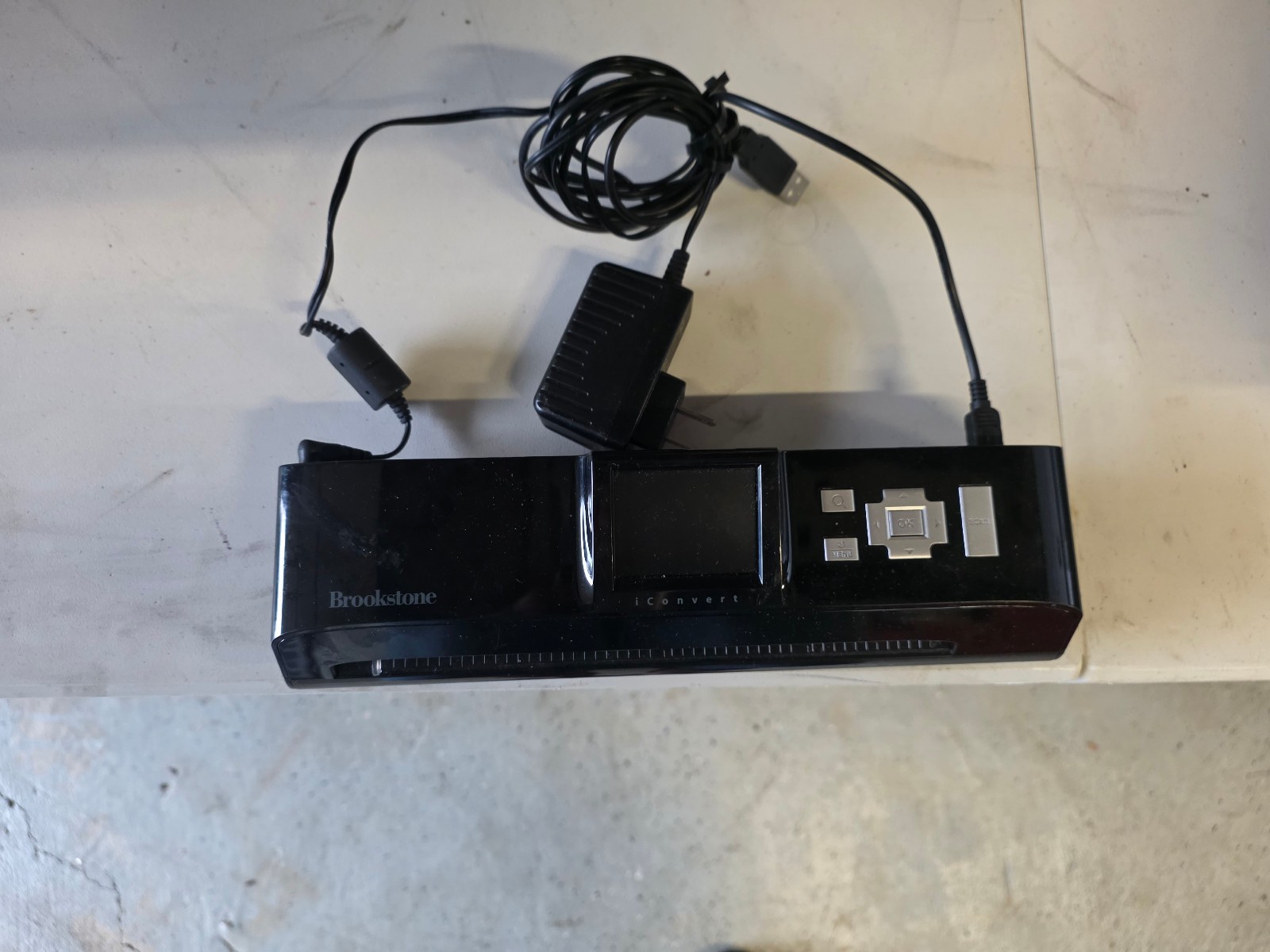 Brookstone IConvert Photo Scanner Converts Prints To Digital Files