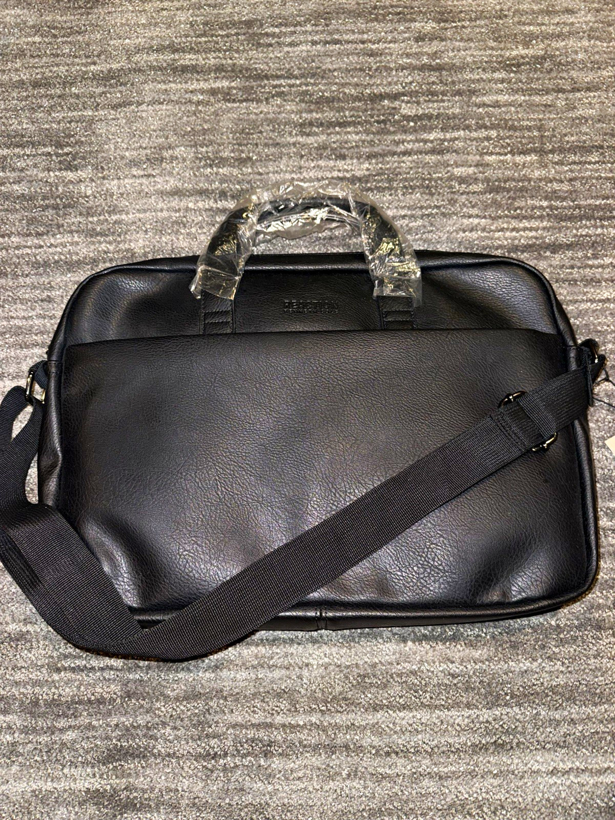 Kenneth Cole Black Synthetic Leather Solid Shoulder/Messenger Laptop Bag