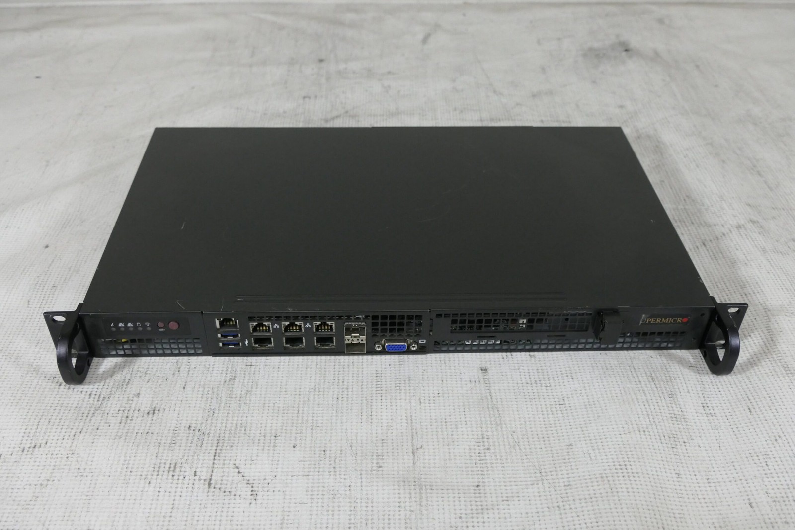 Supermicro 1U pfSense/Firewall X10SDV Xeon D-1518 2.2GHz 4C 16gb 480gb SSD 200W