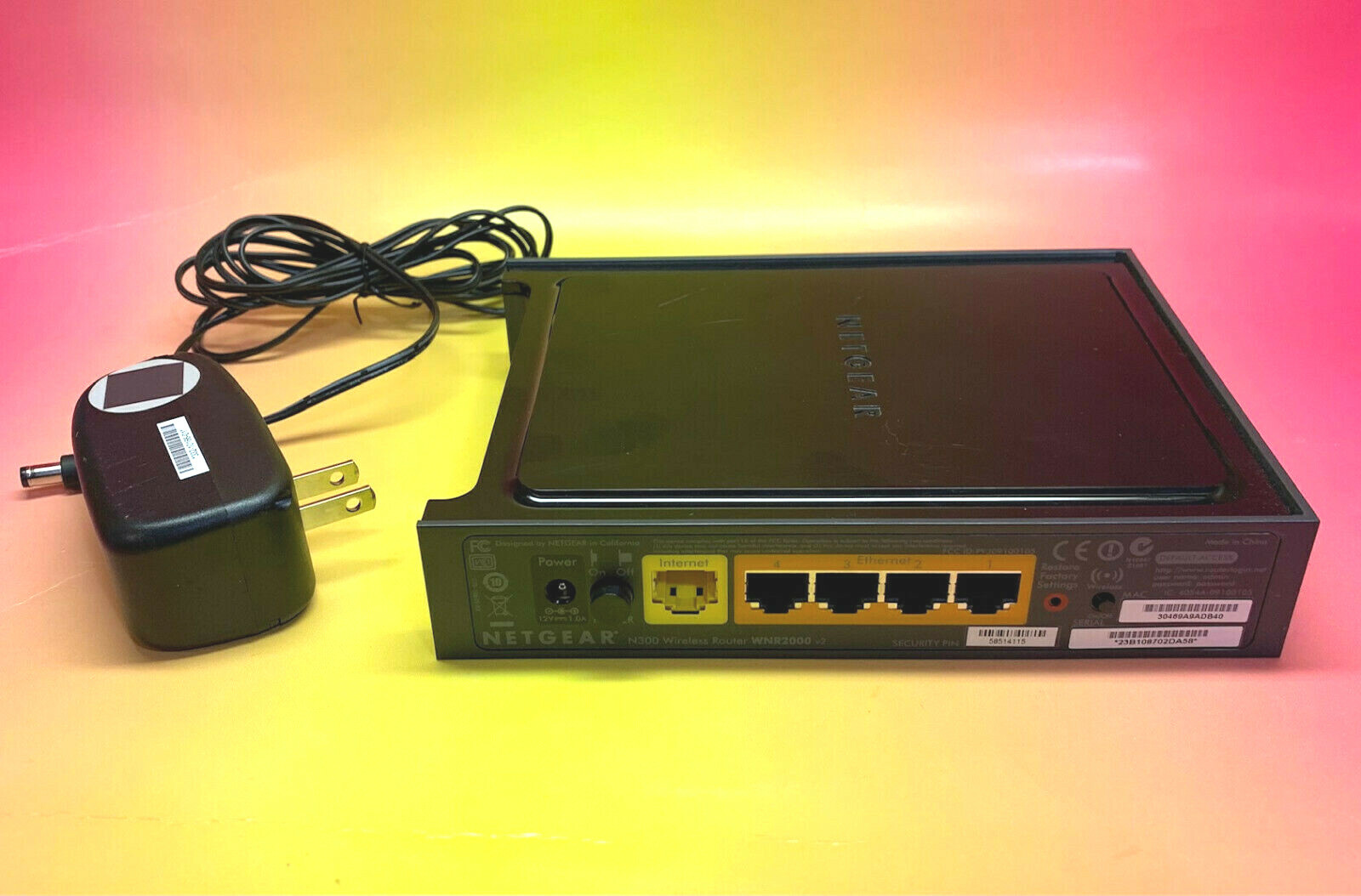 Netgear N300 Wireless Router WNR2000  4-port