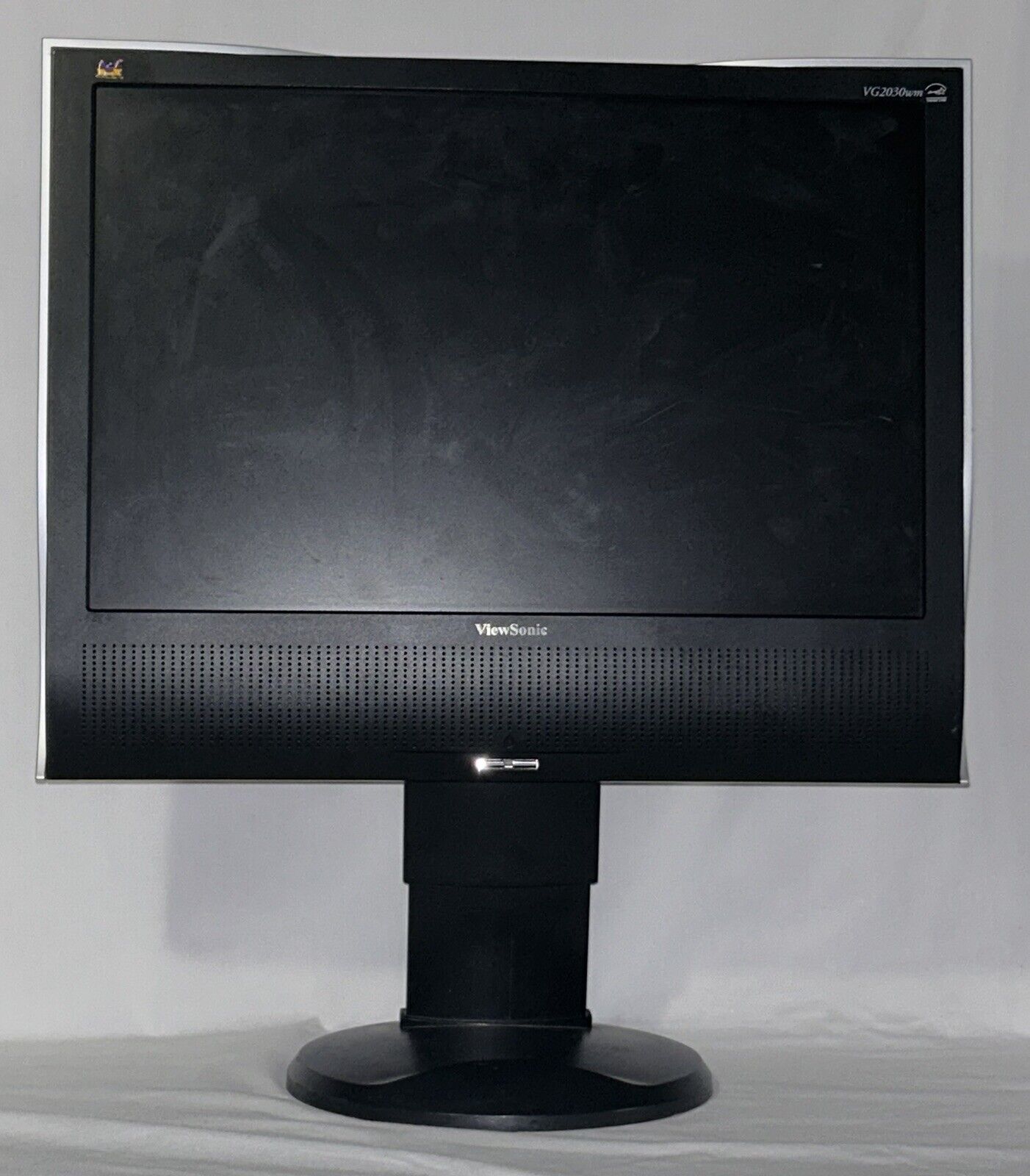 ViewSonic VG2030WM LCD Monitor Adjustable