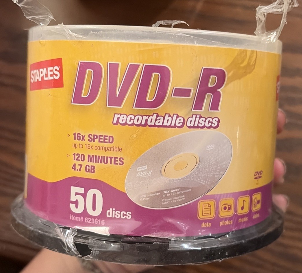 Staples 50-Pack Blank DVD-R Recordable Discs 16x Speed 4.7GB 120 Min Spindle New