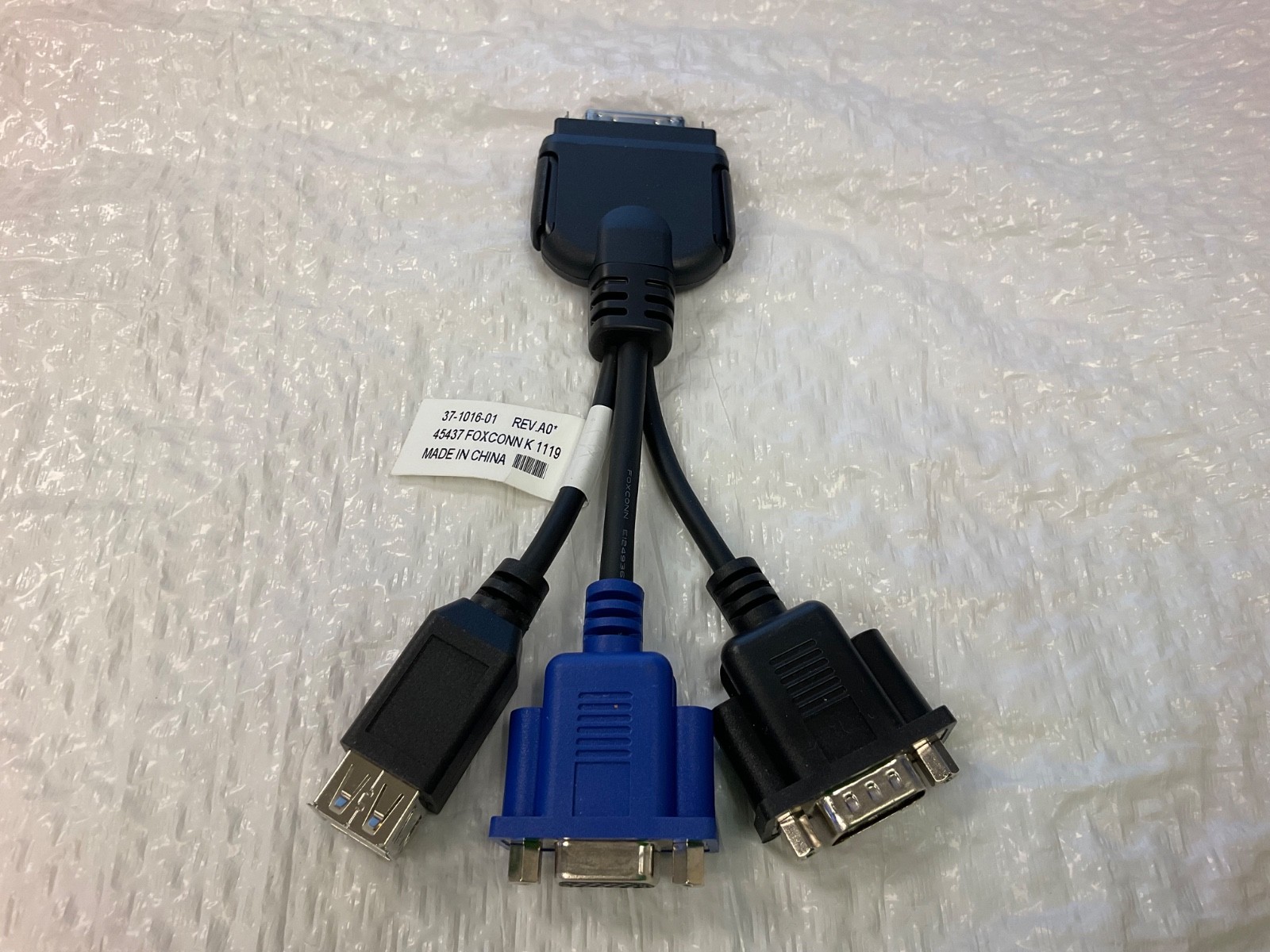 New Cisco 37-1016-01 UCS KVM Dongle VGA Serial USB DB9 Server Cable Adapter