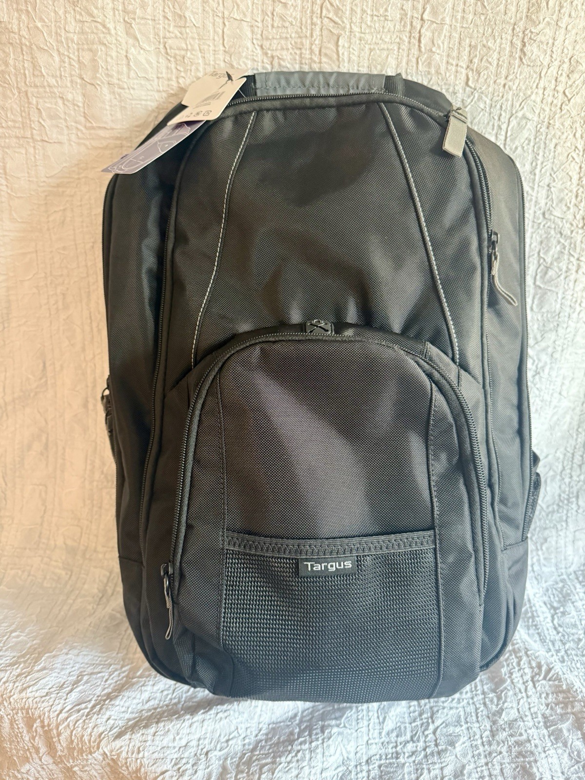 Targus Groove 17" Laptop Backpack Black Business Travel School Bag NWT CVR617