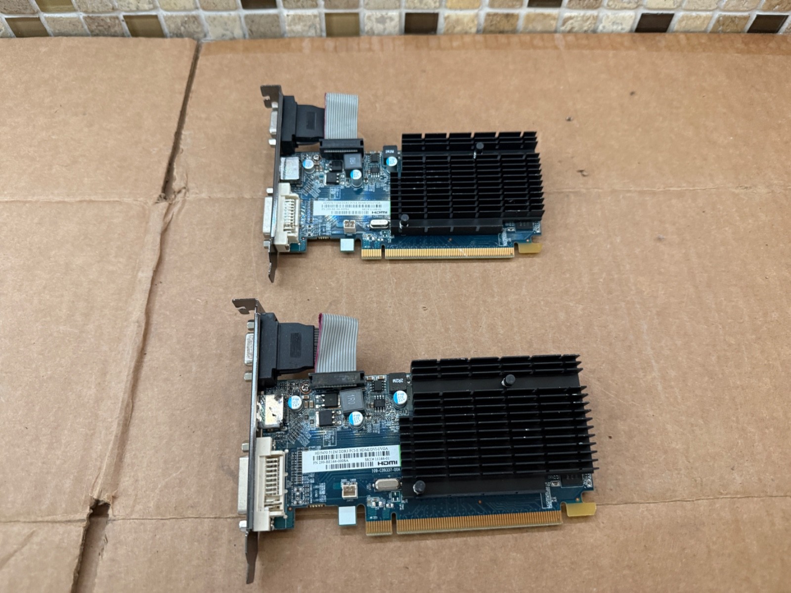 LOT OF 2 SAPPHIRE HD5450 512M 299-1E204300SA Graphics Card PCIe VGA HDMI DVI