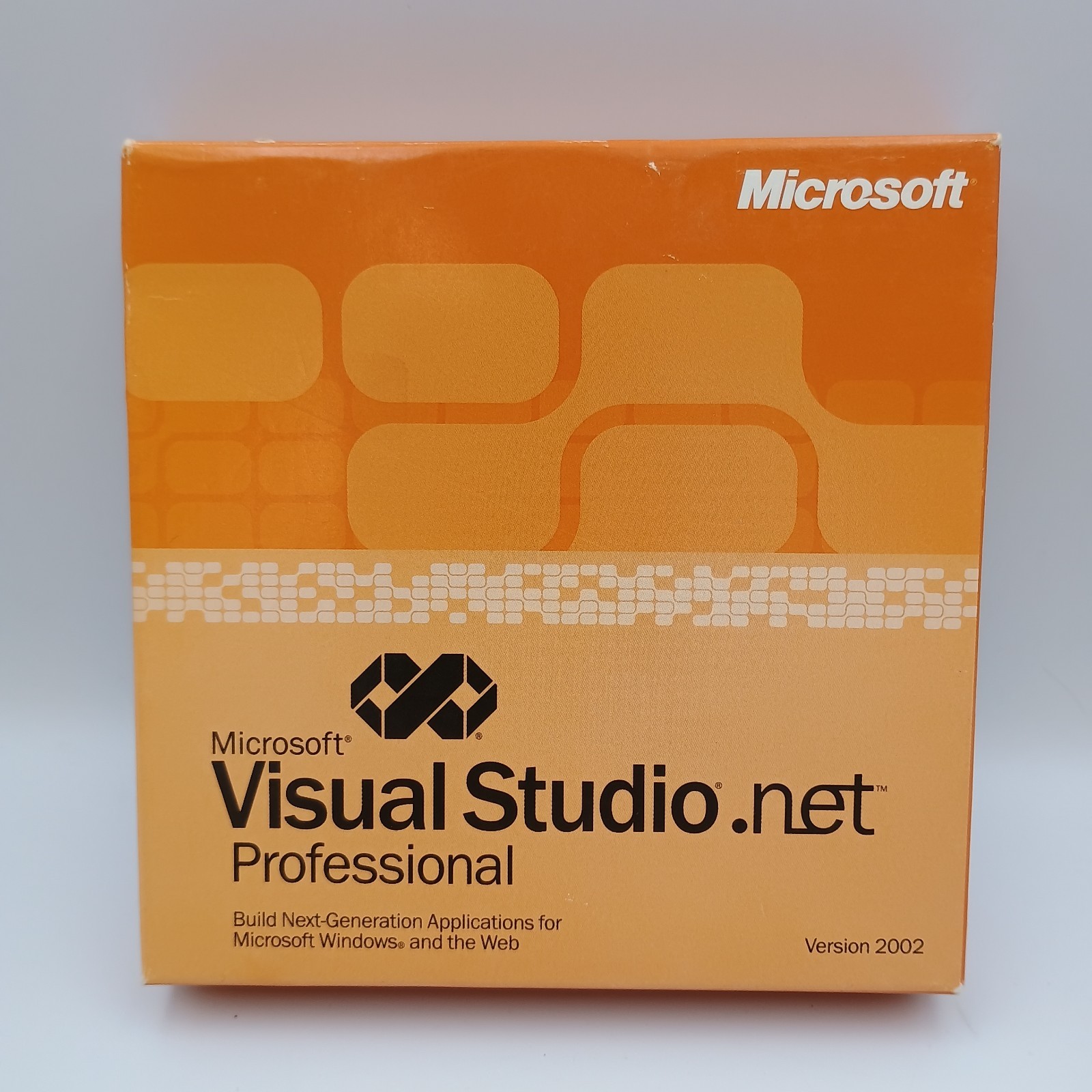 Microsoft Visual Studio .NET Professional 2002 5-Disc CD Set w/ Box Key