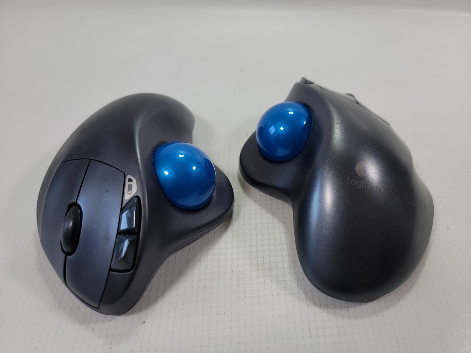 x2 Logitech M570 Wireless Trackball Mouse - NO DONGLE - UNTESTED - LOT OF 2