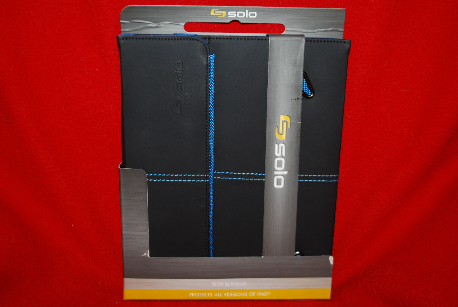  Solo Tech Booklet Tablet Case for iPad Generations 1/2/3/4 NIB 