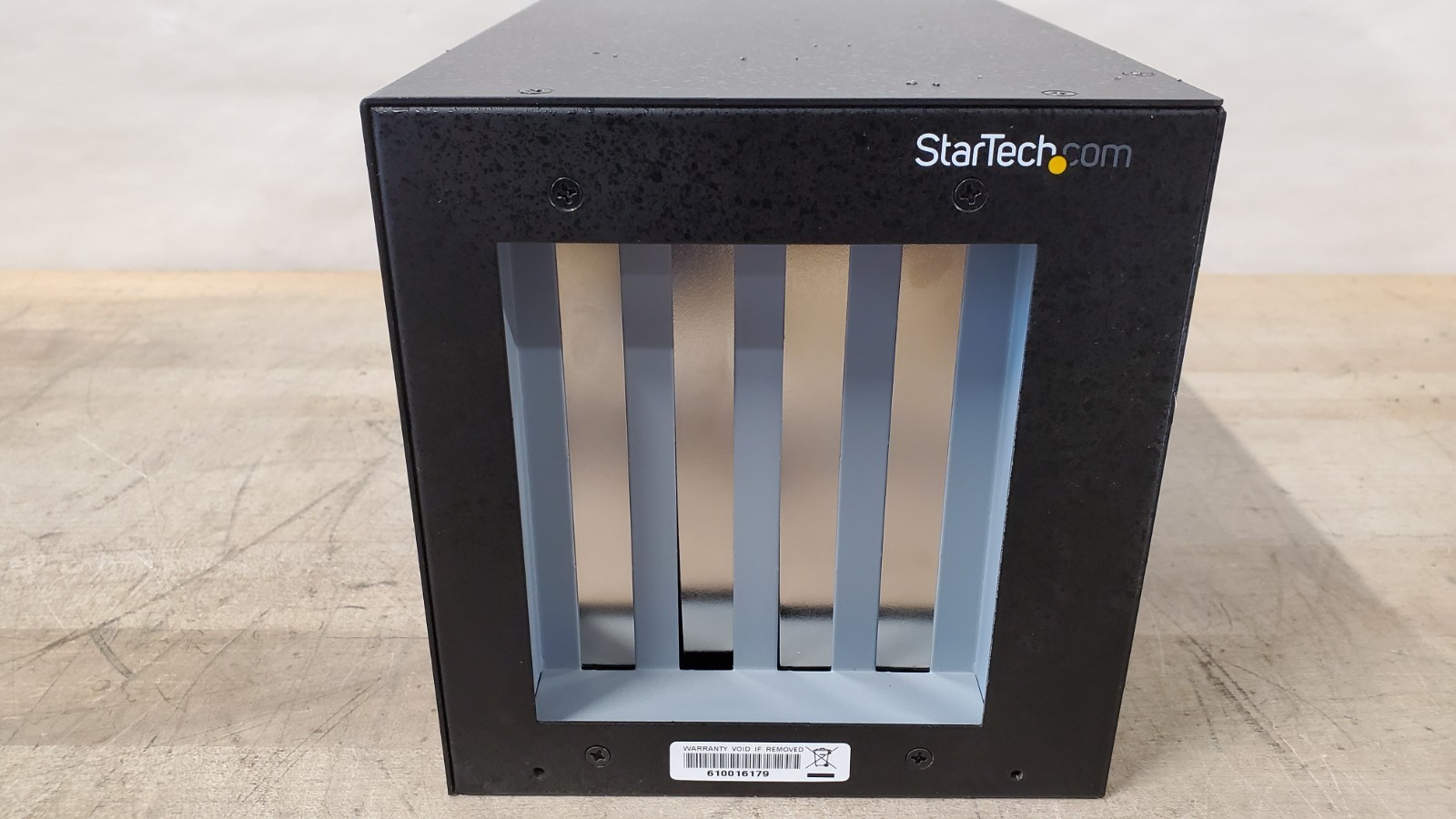 STARTECH.COM PEX2PCIE4L PCI & PCIE Expansion Chassis, Look