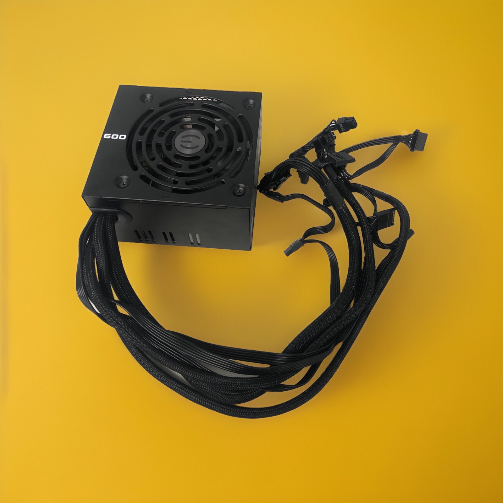 EVGA 600W 100-W1-0600 80 Plus 600W Non Modular Switching Power Supply