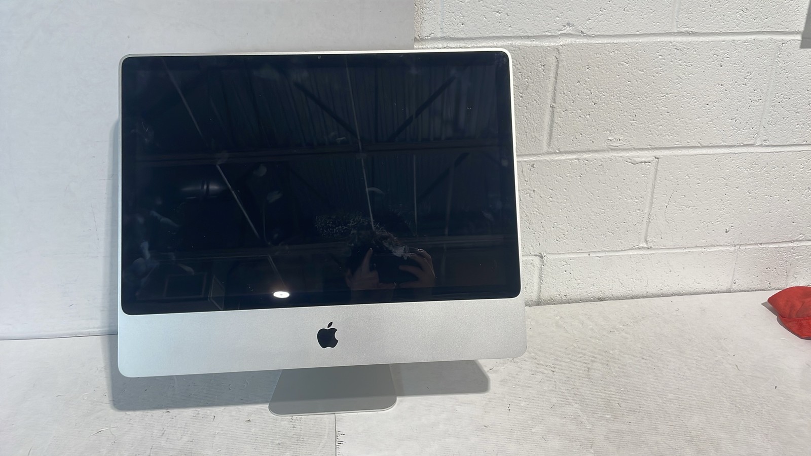 Apple iMac A1225 2009 Intel Core 2 Duo 24" Desktop Computer MB417LL/A No HDD Ram