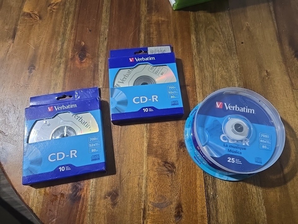 Verbatim CD-R 45 Discs Sealed Music 25 Spindle 2x 10 Pack 700MB 80 Min 52x 40x