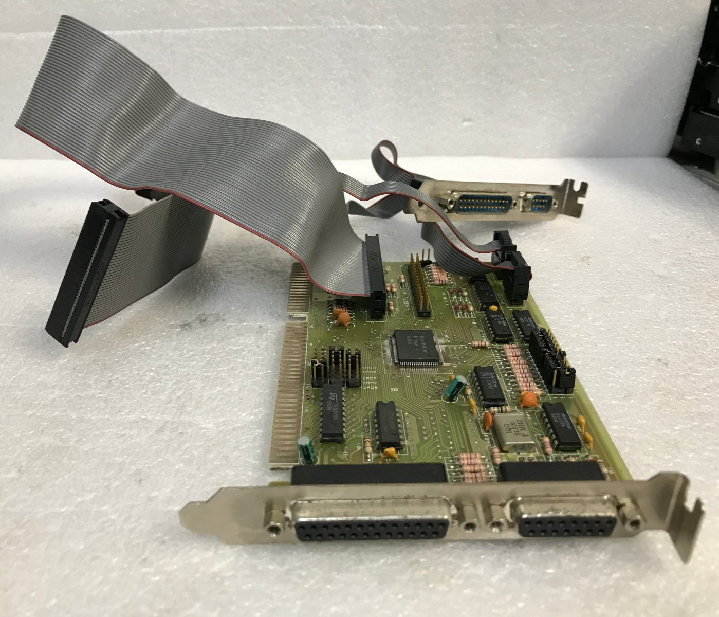 GoldStar Prime 2, 9303 ISA Data Technology 16-bit Controller Card W/ Cables
