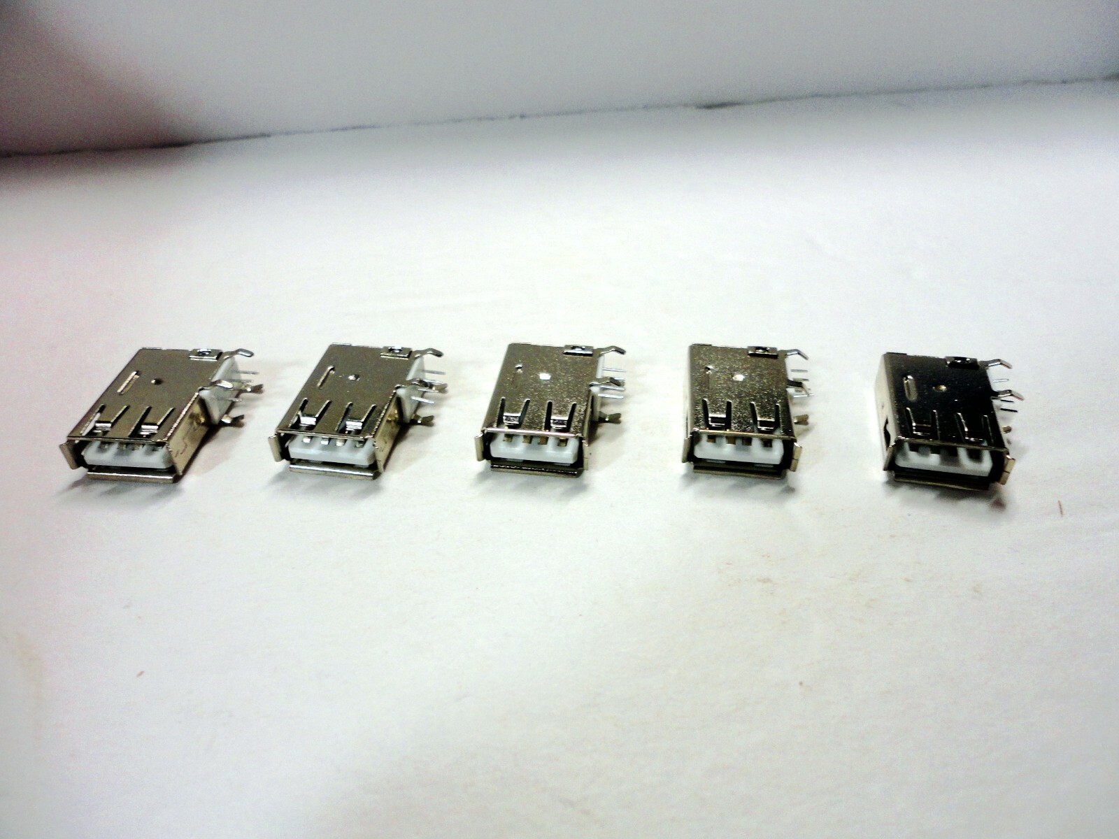 5 Pcs Pack Lot Standard USB 2.0 Jack Socket 4 Pins Type A 90 Degrees Port Female