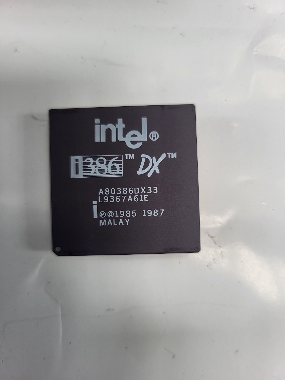 INTEL i386 DX A80386DX33 MICROPROCESSOR. TRACKED POSTAGE
