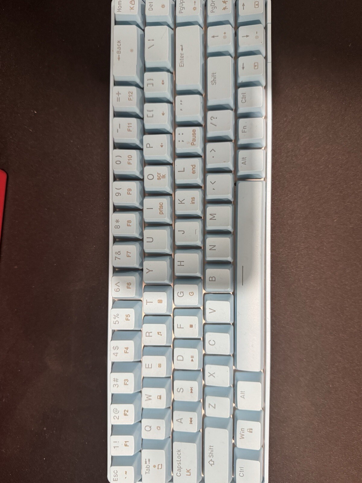 Clean Keyboard, havent been used, selling it Asap
