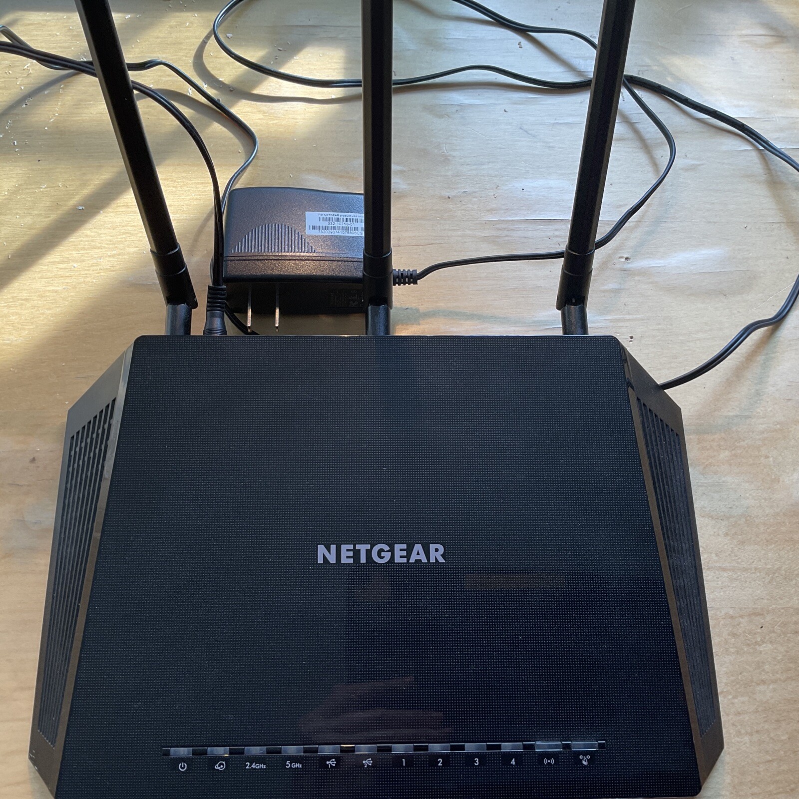 Netgear Router Model R6400 V2
