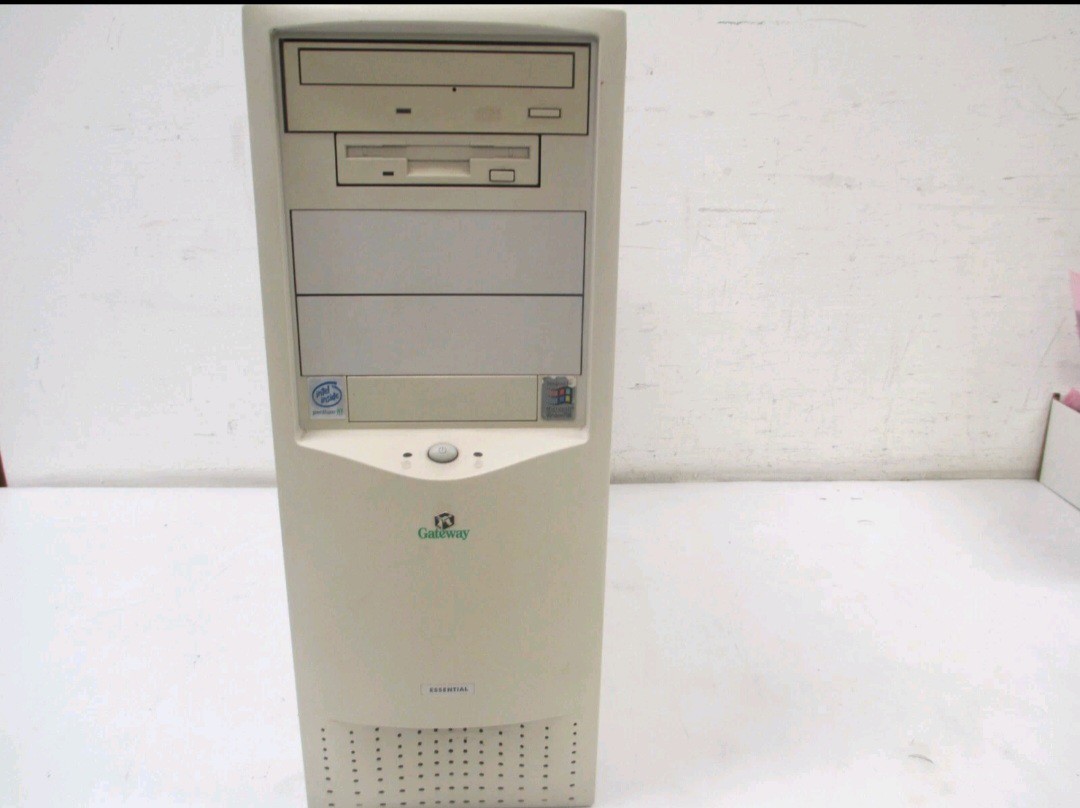 Vintage Gateway E-4200 Intel Pentium III 450 MHz 128 MB SDRAM Desktop