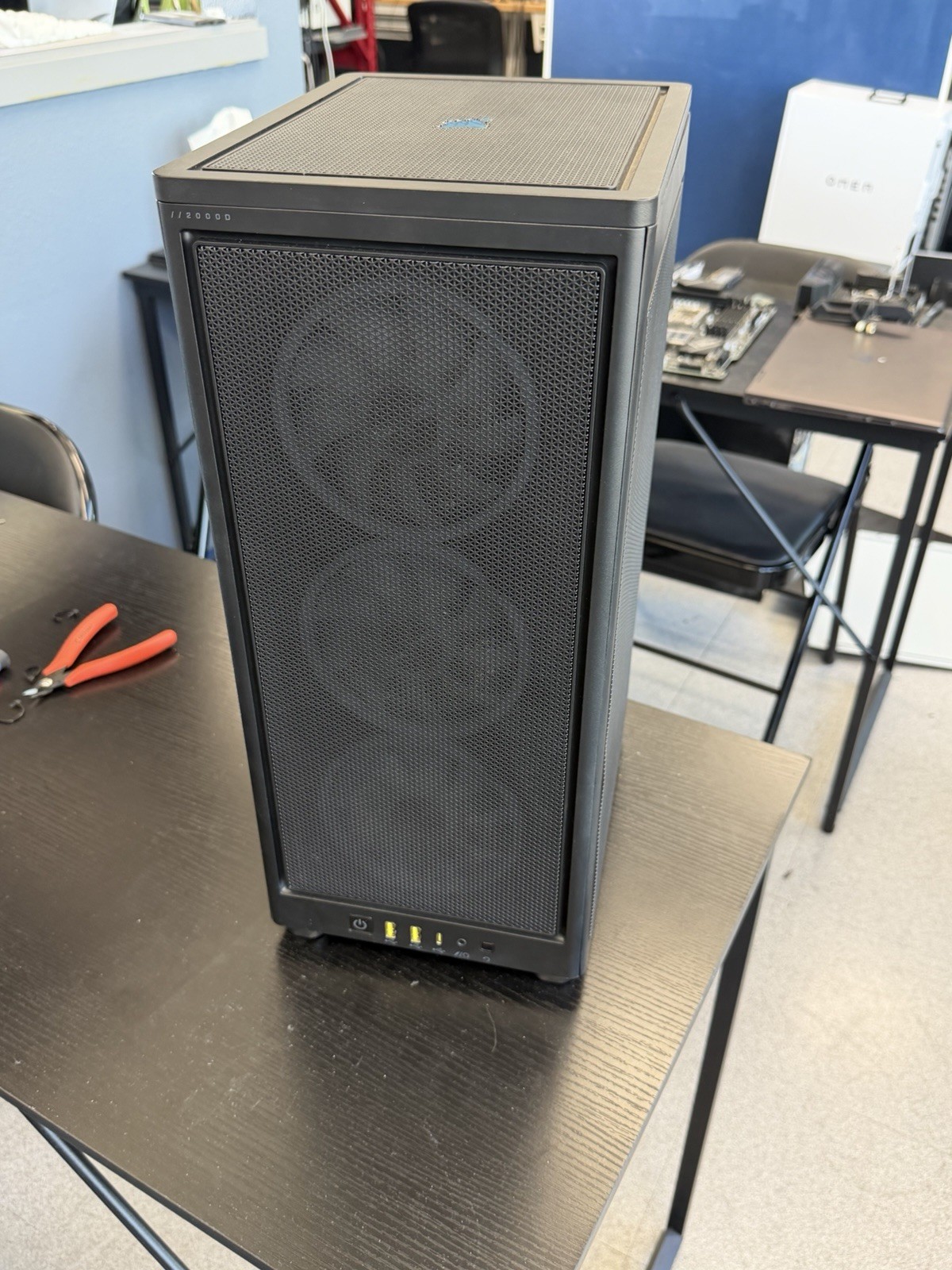 Read Description. Corsair 2000D AIRFLOW Mini-ITX With AIO And PSU