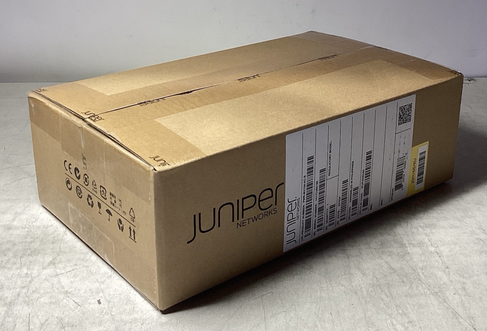 Juniper PWR-MX104-AC-S *NEW/SEALED BOX*
