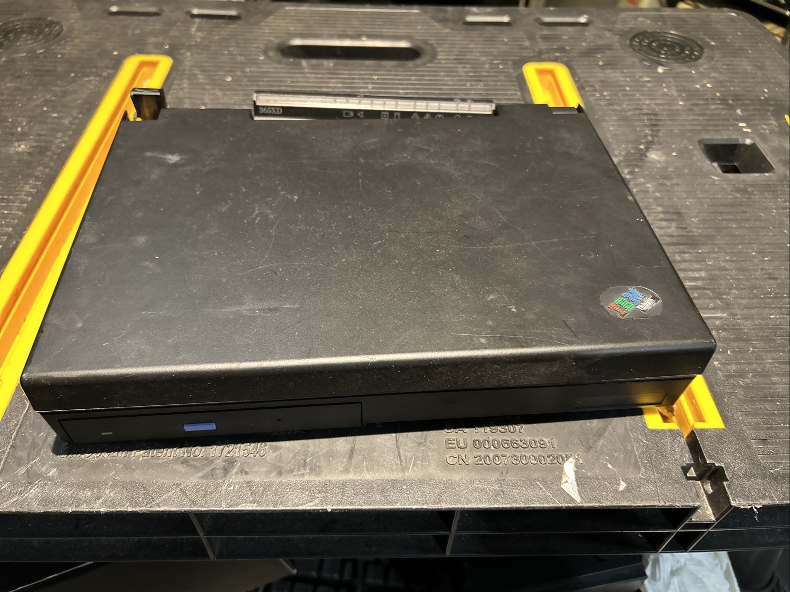 IBM ThinkPad 365XD 133Mz For Parts Windows 95 Retro Gaming Laptop