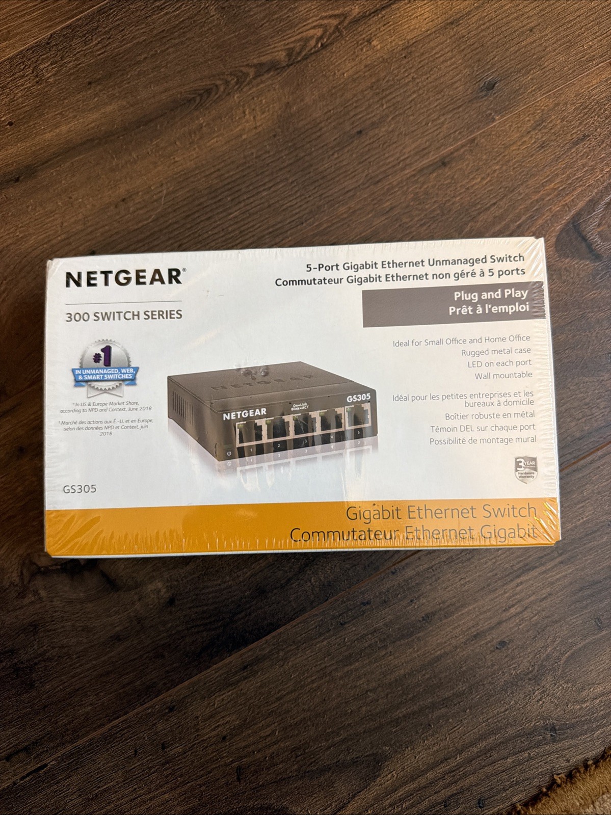 Netgear GS305P Essentials Series 5-Port Gigabit PoE Unmanaged Switch
