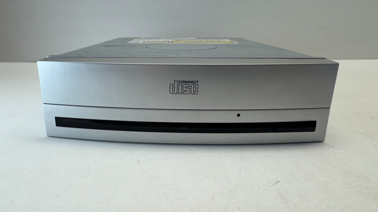 LG Hitachi GCR-8481B GCR-8481B/TG9 CD-ROM Drive Internal 5.25 IDE Vintage Retro