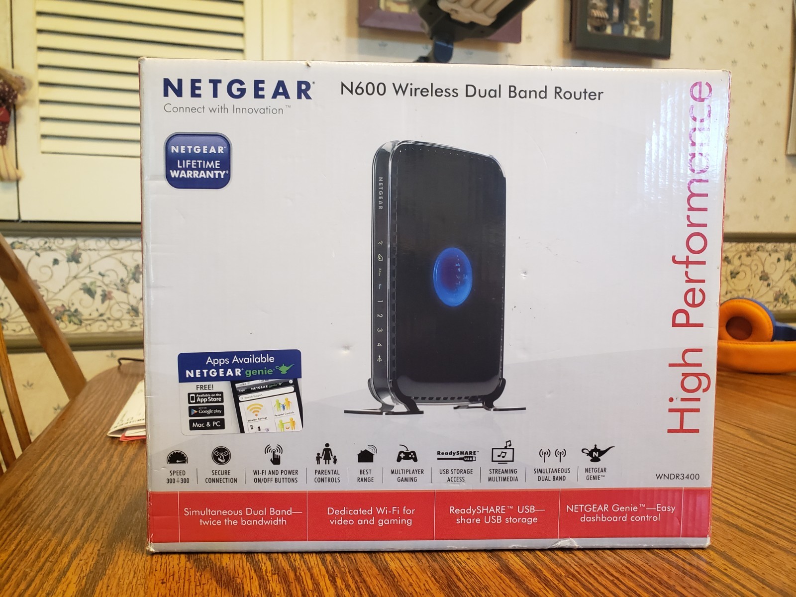 NETGEAR N600 WNDR3400 Dual Band Wi-Fi Router 300+300 Mbps 4-Port USB WPS