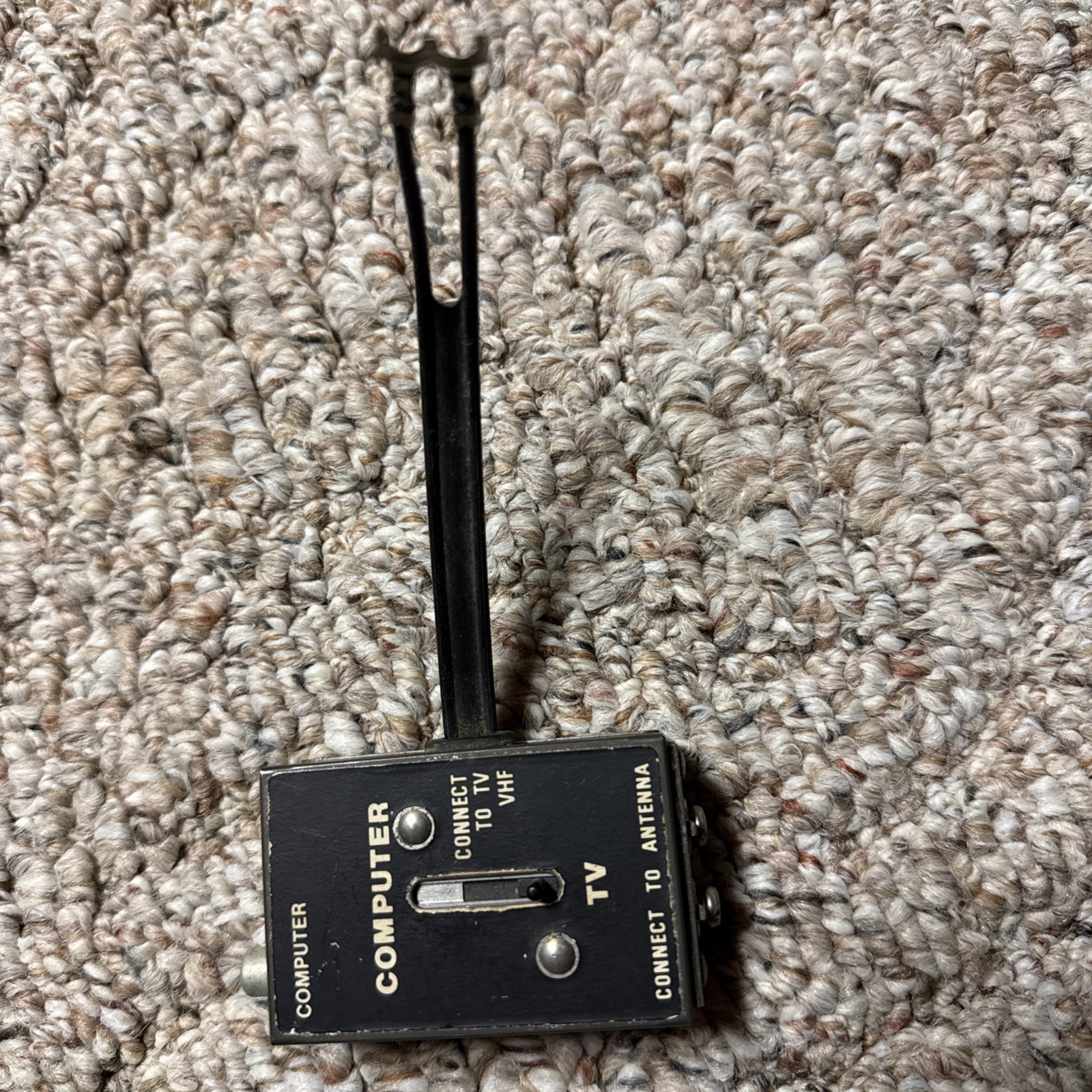 Mitsumi Vintage Computer/Game to TV Antenna VHF Switch Adapter Connection Device
