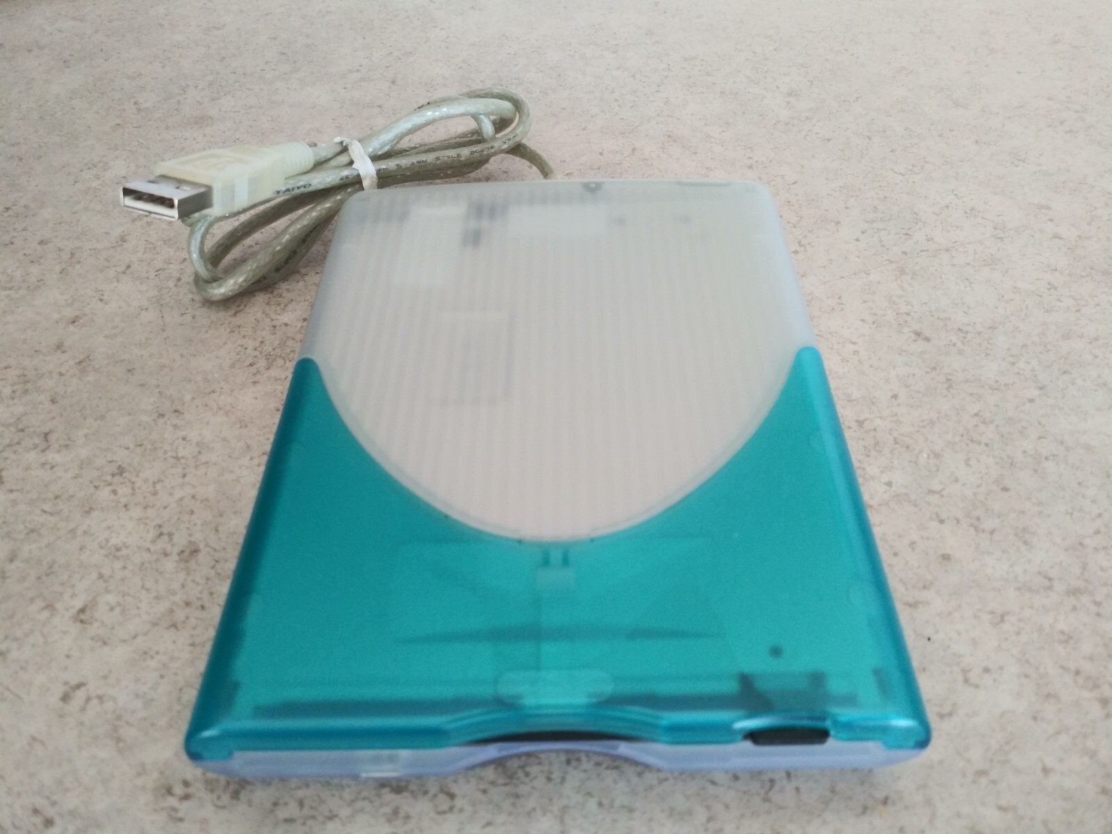 VST FDUSB-M 1.44MB USB External Floppy Disk Drive white/blue|Tested
