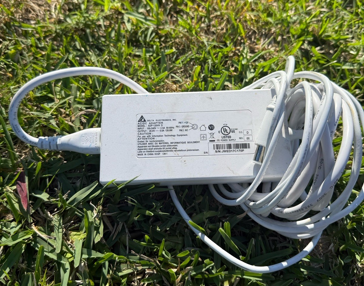 Delta Electronics ADP-120VP 120W 12V 10A AC Adapter Power Supply